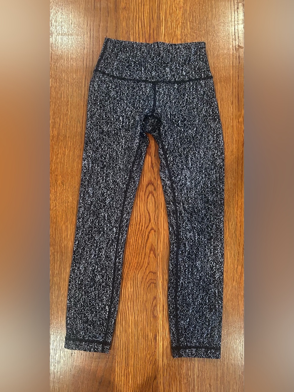 Lululemon Wunder Under High-Rise Legging - Size 4